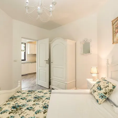 Apartment La Plaja