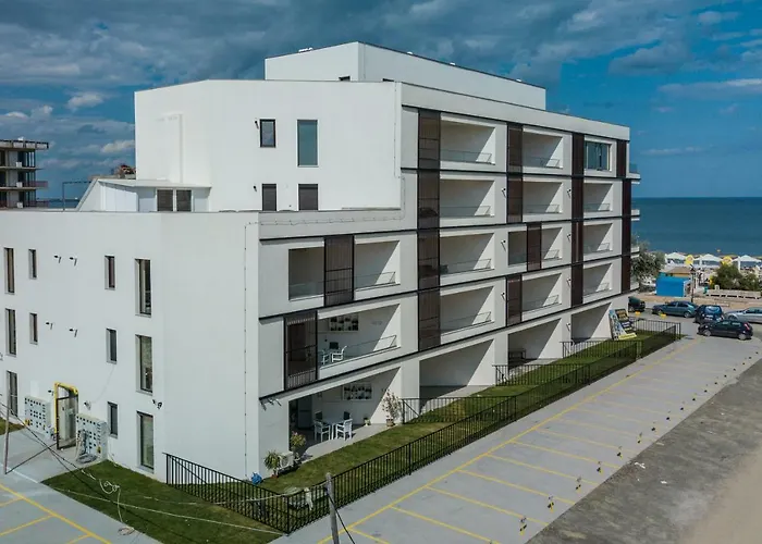 La Plaja Apartamento Năvodari